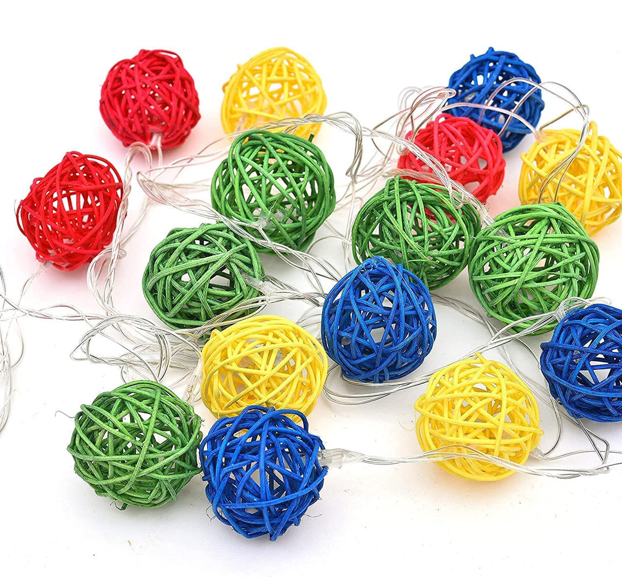 1 Set of Multi Coloured 5cm Rattan Cane 50 Ball Battery Powered LONG 5m String Lights Christmas Gift Home Wedding Party Bedroom Decoration Table Centrepiece